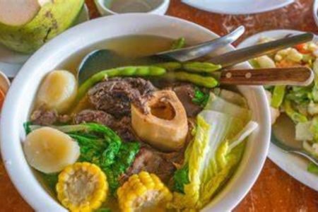 A Foodie’s Guide to Manila: Top Local Dishes to Try